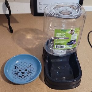 Vibrant Life Gravity Waterer with Blue Cat Bowl